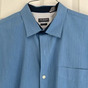 Men’’s dress shirt